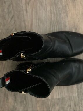 Tommy Hilfiger Black Leather Zip Ankle Booties with Flag Tab